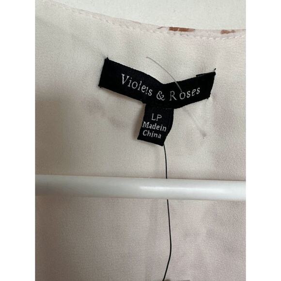 NWT Violets & Roses Womens Off-White Floral Long Sleeve Smocked Blouse Size LP - Picture 4 of 8